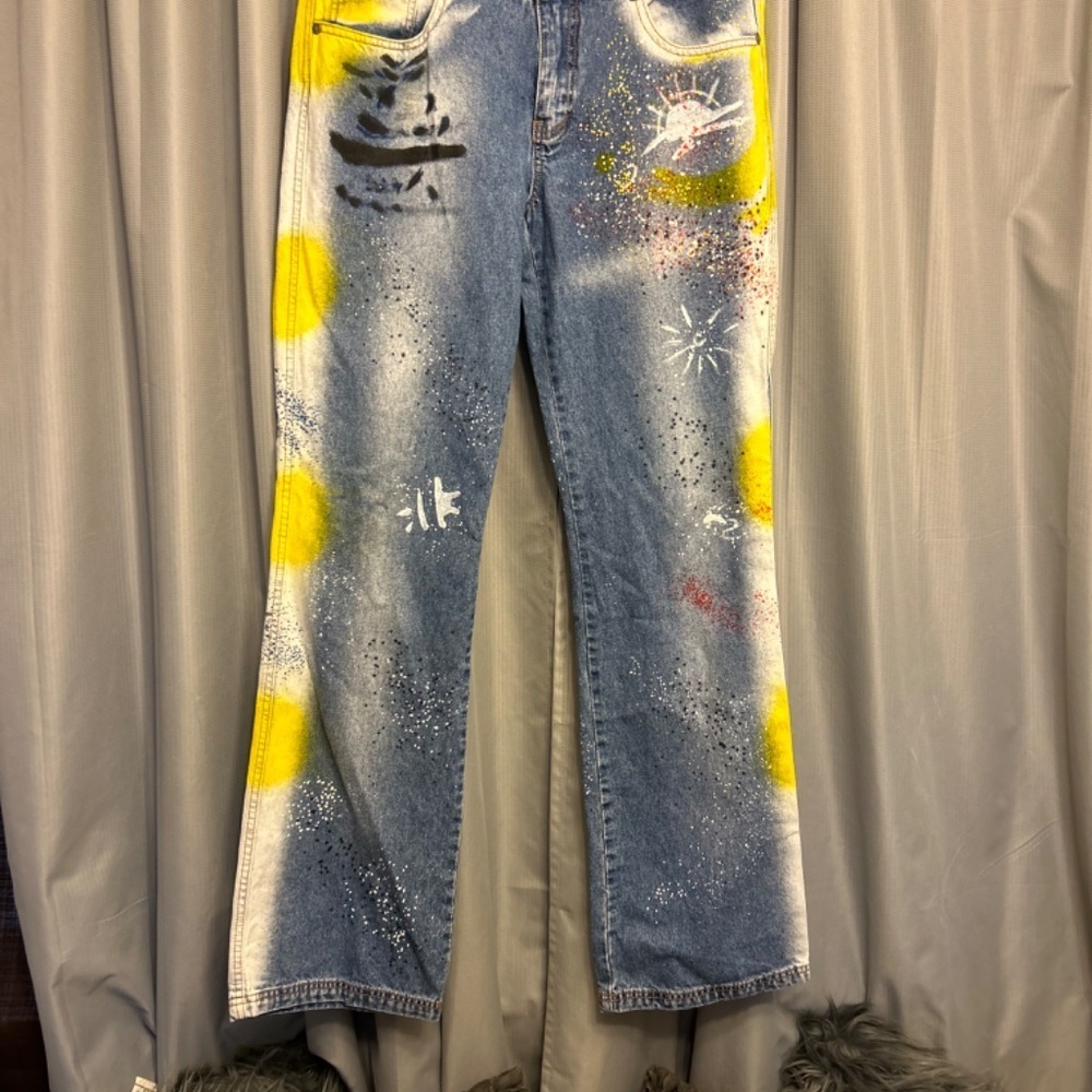 50%offw❤️ Rare D.G. inspired y.o.y.o. Painted jeans  11/12 x Basquiat jeans